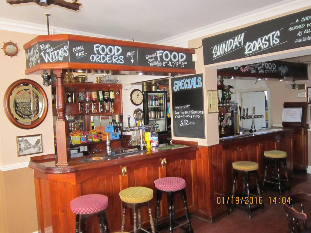 Queen Mary Inn Poole Εξωτερικό φωτογραφία